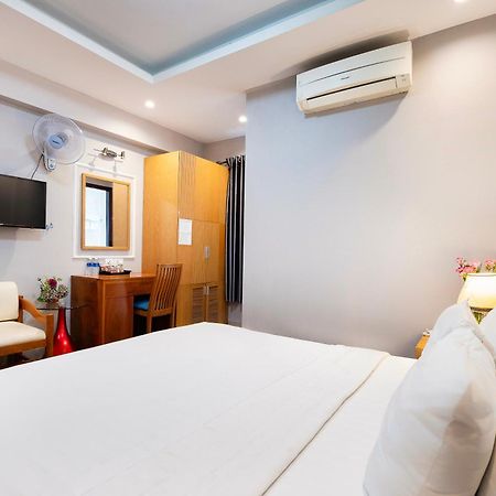 Lucky Star Hotel 266 De Tham Ho Chi Minh-stad Buitenkant foto