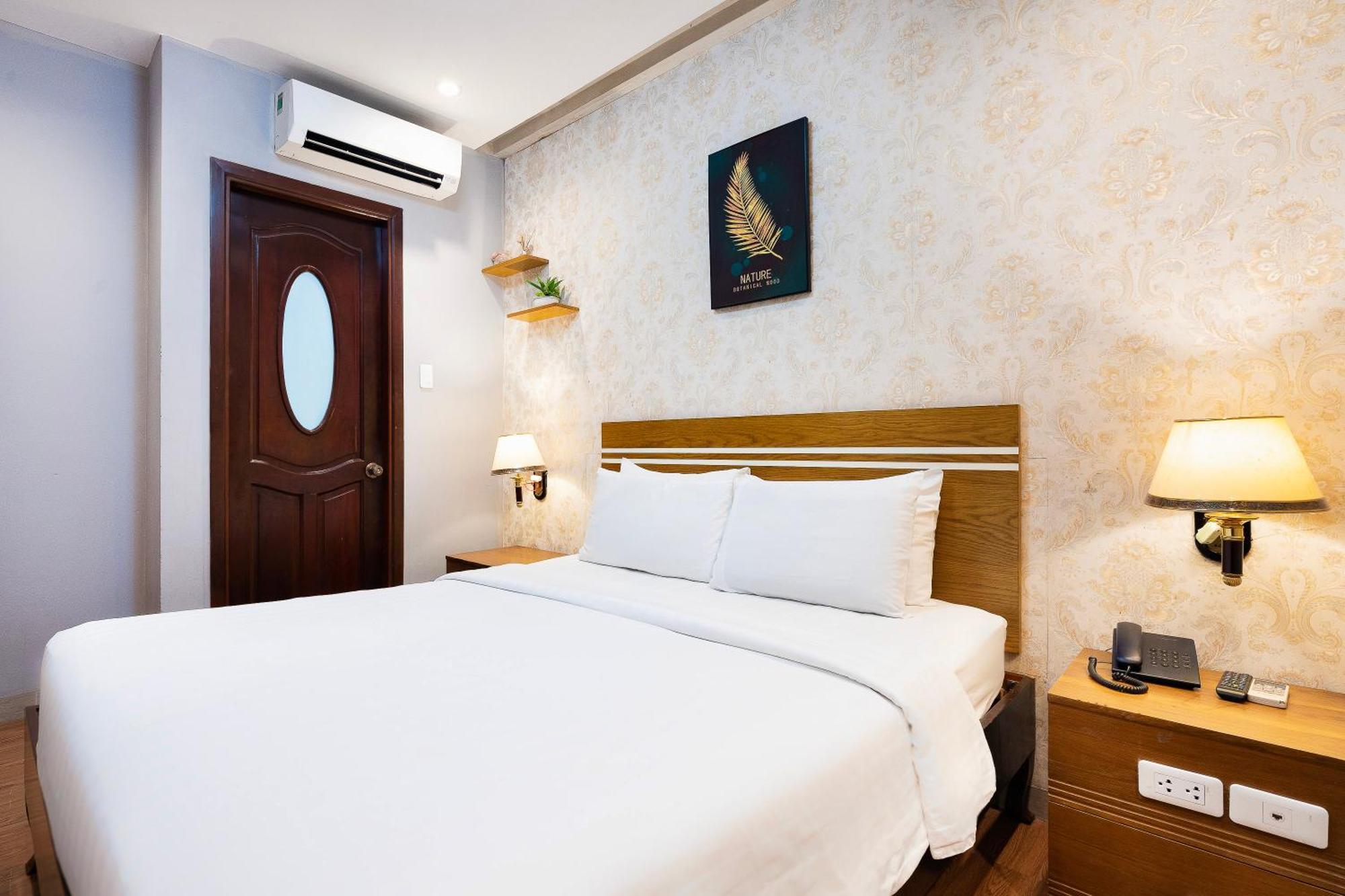Lucky Star Hotel 266 De Tham Ho Chi Minh-stad Buitenkant foto